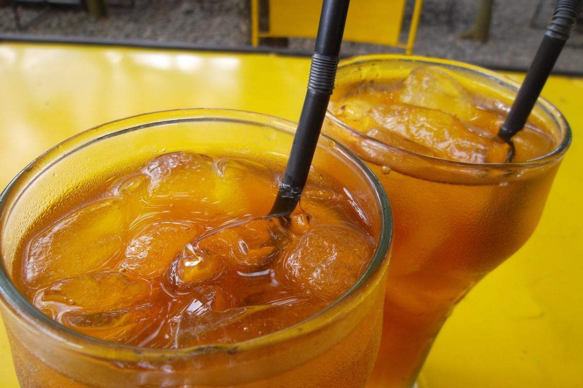 Comment faire un ice tea pêche maison ?